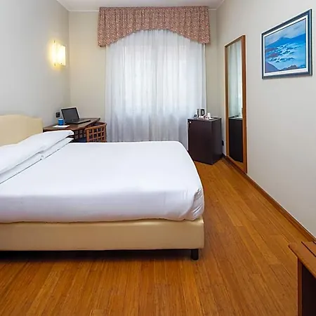 Western Crimea Otel