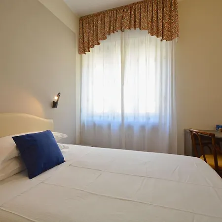 Western Crimea 3* Turín