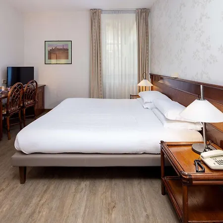 Western Crimea Hotel