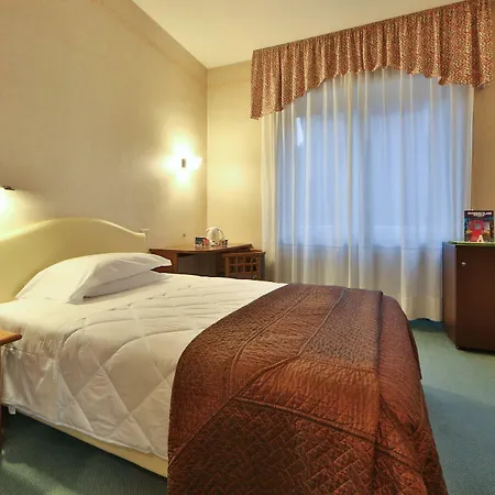 Hotel Western Crimea 3*