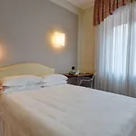 Western Crimea 3* تورينو